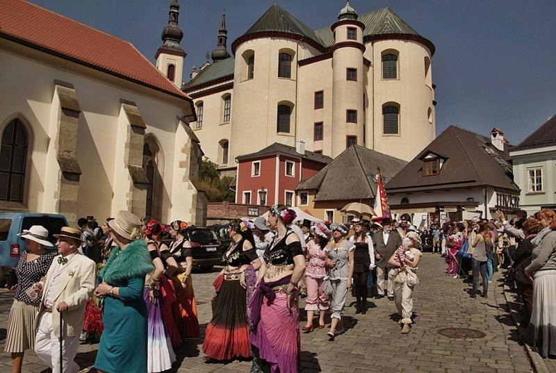 Penzion V Podzamci Литомишль Экстерьер фото